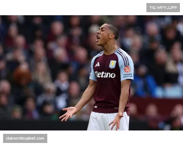 英超联赛本赛季保级大战预计将异常激烈 多队积分接近 英超联赛本赛季保级大战预计将异常激烈 多队积分接近